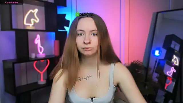 Snapshot of mila_glow1 chatting on December 3, 2025, 12:25 pm mila glow1 online show from December 3, 2025, 12:25 pm