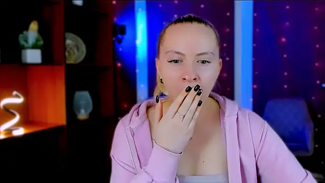 Snapshot of mila_glow1 chatting on February 25, 2026, 6:12 am mila glow1 online show from February 25, 2026, 6:12 am