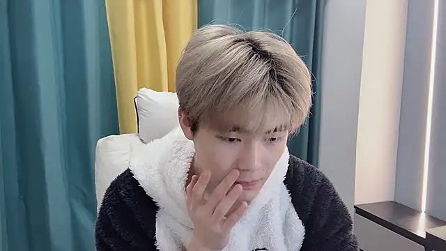 xiaoyang5200 online show from March 5, 2026, 2:46 pm