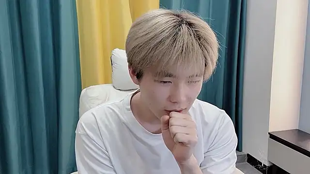 xiaoyang5200 online show from March 10, 2026, 2:44 pm