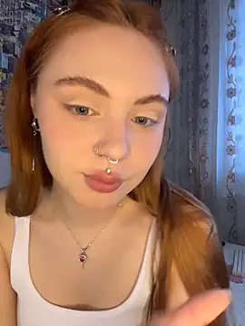 LunaMillie online show from April 4, 2026, 12:13 pm