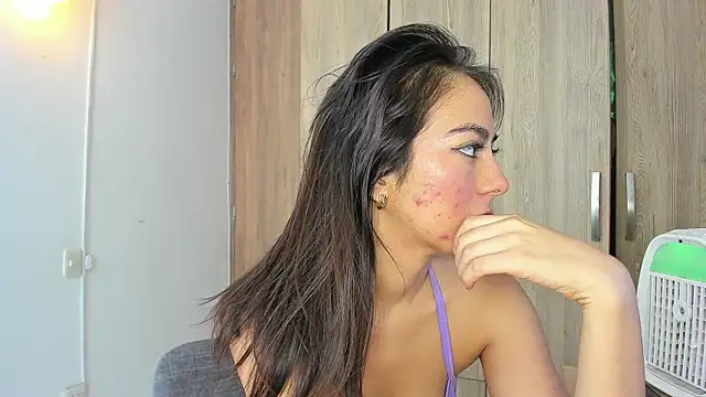 horny adiction online show from April 19, 2026, 6:43 pm