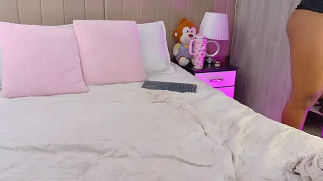 Snapshot of bunny_nicolle chatting on August 8, 2026, 8:22 pm bunny nicolle online show from August 8, 2026, 8:22 pm