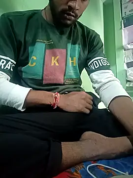 uniquesexyboy5689 online show from October 25, 2025, 5:48 am