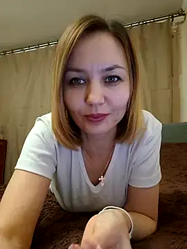 VeroLoverx online show from February 22, 2026, 4:05 pm