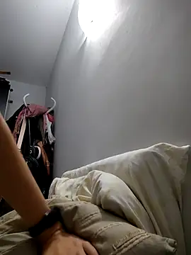 lauflor online show from April 7, 2026, 12:49 pm