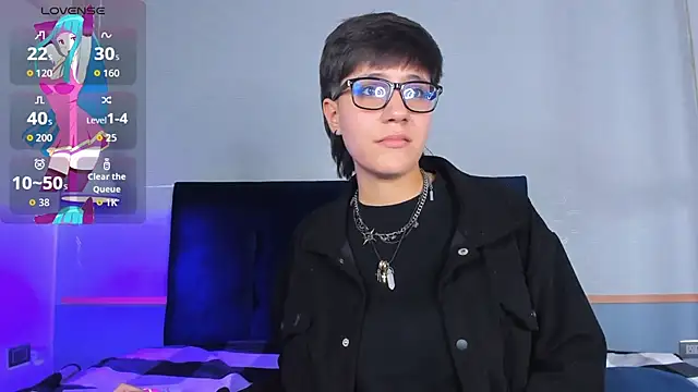 Tsuki Maru online show from December 15, 2025, 4:17 am