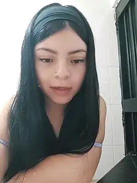 Snapshot of LunaJacobs chatting on November 25, 2025, 11:38 pm LunaJacobs online show from November 25, 2025, 11:38 pm