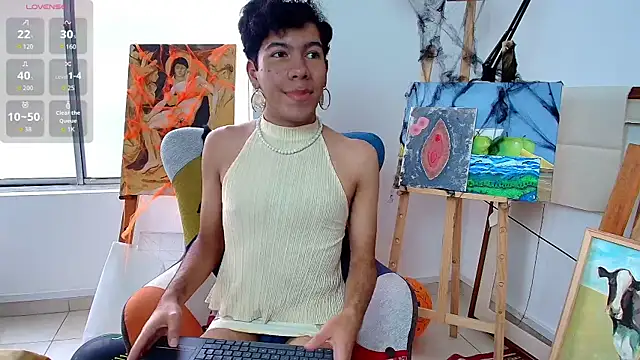 E R O S  online show from November 5, 2025, 9:04 pm