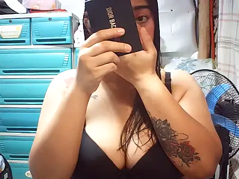 sexylhane online show from January 18, 2026, 2:10 pm