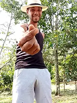 AlphaAlterX online show from April 14, 2026, 7:42 pm