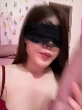 ZinzinLy online show from March 15, 2026, 4:35 pm