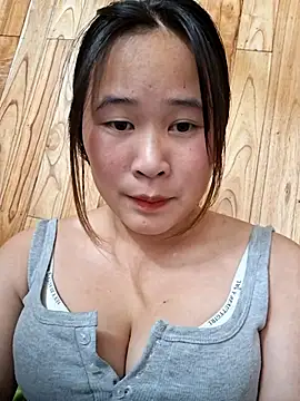 ALIENHR38 online show from November 16, 2025, 1:17 pm