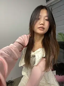 xixi 28 online show from September 11, 2025, 3:23 pm