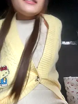 xixi 28 online show from October 10, 2025, 2:43 am
