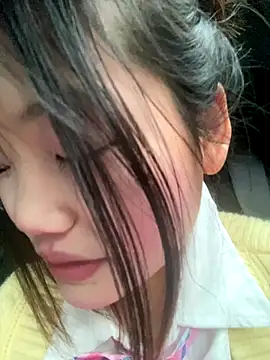 xixi 28 online show from October 16, 2025, 2:12 am