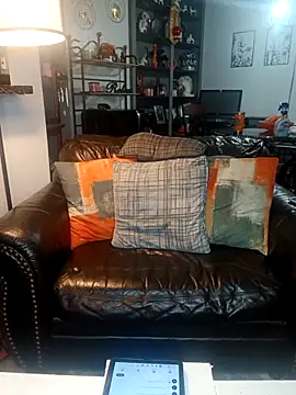 MRTATTWO online show from October 3, 2025, 5:26 am