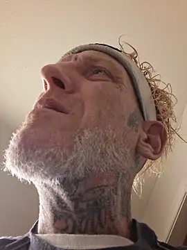 MRTATTWO online show from February 8, 2026, 5:11 am