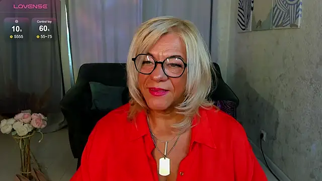 Snapshot of AnittaHarris chatting on October 15, 2025, 1:06 am AnittaHarris online show from October 15, 2025, 1:06 am