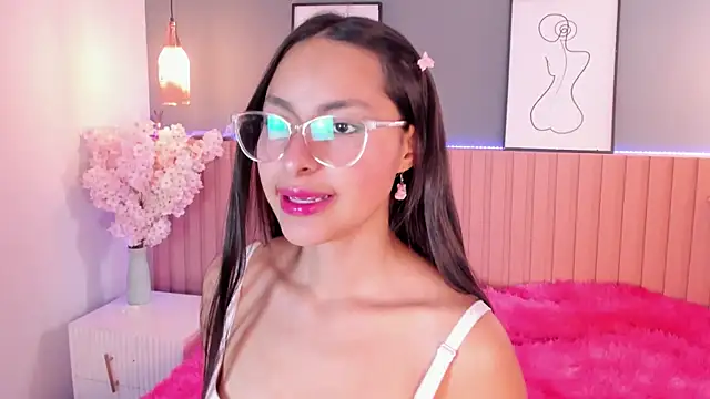 Annie  2 online show from September 16, 2025, 12:50 pm