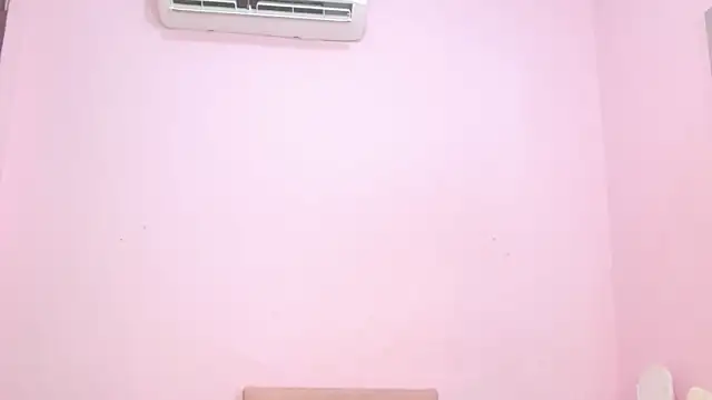 Snapshot of kiity_horny_ chatting on October 18, 2025, 12:28 pm kiity horny online show from October 18, 2025, 12:28 pm