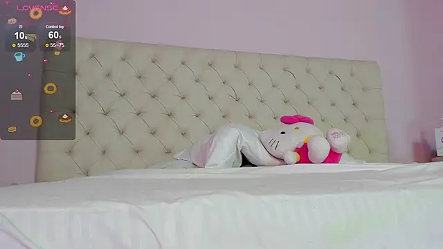 kiity horny  online show from February 27, 2026, 12:16 pm