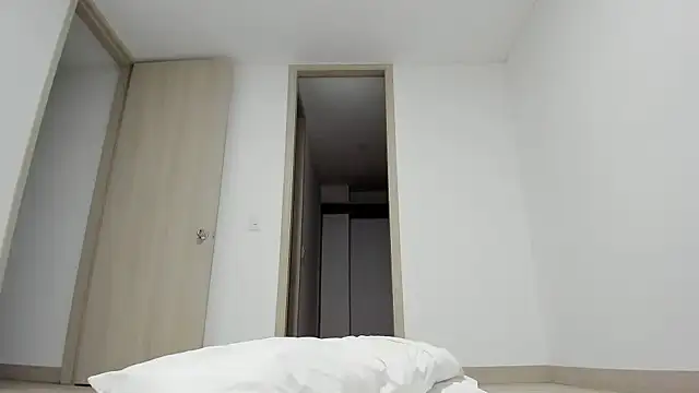 Meganbelford1 online show from September 14, 2025, 4:00 am