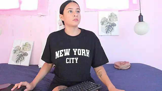 Lady rossee online show from September 16, 2025, 2:29 pm