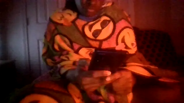 prettymaa online show from September 28, 2025, 12:27 am