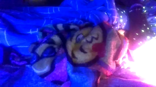 prettymaa online show from December 21, 2025, 5:14 am