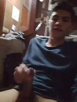 aispuro8505 online show from February 12, 2026, 7:25 am