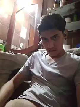 aispuro8505 online show from April 10, 2026, 7:35 am