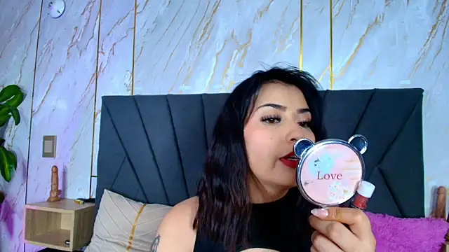 chloe Laurent1 online show from October 5, 2025, 3:49 am