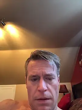 Snapshot of DILFiGuess11 chatting on February 4, 2026, 6:58 pm DILFiGuess11 online show from February 4, 2026, 6:58 pm