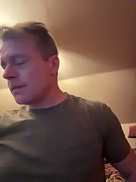 Snapshot of DILFiGuess11 chatting on February 7, 2026, 10:19 am DILFiGuess11 online show from February 7, 2026, 10:19 am