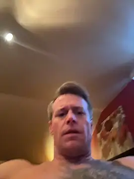 Snapshot of DILFiGuess11 chatting on February 16, 2026, 9:22 pm DILFiGuess11 online show from February 16, 2026, 9:22 pm