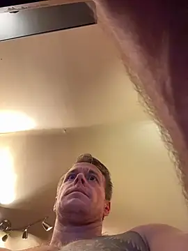 Snapshot of DILFiGuess11 chatting on February 25, 2026, 4:33 am DILFiGuess11 online show from February 25, 2026, 4:33 am