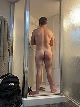 Snapshot of DILFiGuess11 chatting on March 1, 2026, 4:36 am DILFiGuess11 online show from March 1, 2026, 4:36 am