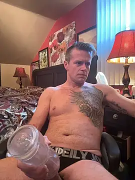 Snapshot of DILFiGuess11 chatting on March 3, 2026, 5:41 pm DILFiGuess11 online show from March 3, 2026, 5:41 pm