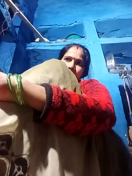 Snapshot of Jooli_xx chatting on January 16, 2026, 1:48 pm Jooli xx online show from January 16, 2026, 1:48 pm