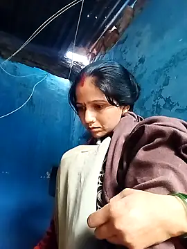 Snapshot of Jooli_xx chatting on February 3, 2026, 6:40 am Jooli xx online show from February 3, 2026, 6:40 am