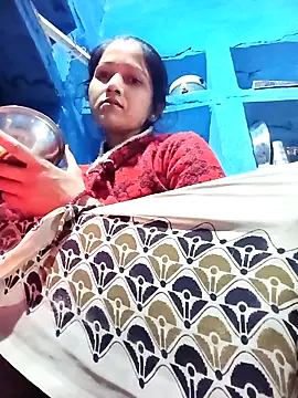 Snapshot of Jooli_xx chatting on February 9, 2026, 1:31 am Jooli xx online show from February 9, 2026, 1:31 am