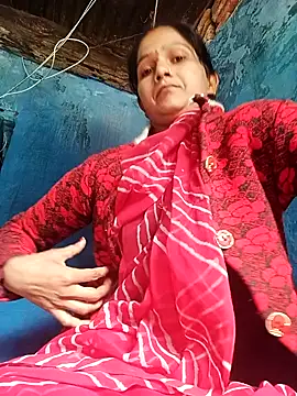 Snapshot of Jooli_xx chatting on February 11, 2026, 4:06 am Jooli xx online show from February 11, 2026, 4:06 am