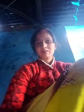 Snapshot of Jooli_xx chatting on February 12, 2026, 12:11 pm Jooli xx online show from February 12, 2026, 12:11 pm