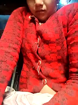 Snapshot of Jooli_xx chatting on February 18, 2026, 1:56 am Jooli xx online show from February 18, 2026, 1:56 am