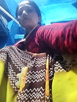 Snapshot of Jooli_xx chatting on February 26, 2026, 1:15 am Jooli xx online show from February 26, 2026, 1:15 am