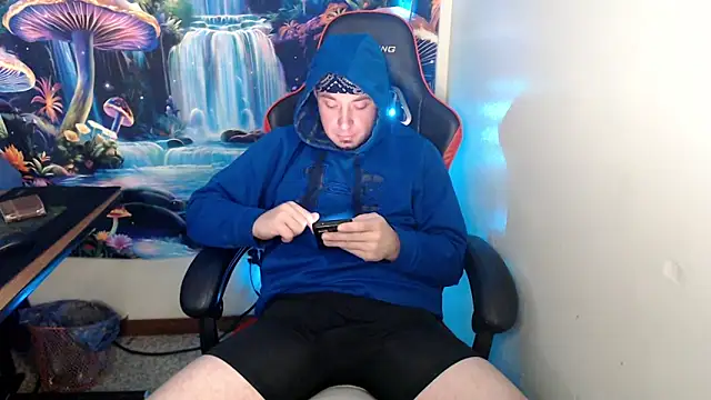 YoBlezz online show from December 17, 2025, 8:37 pm