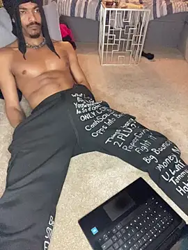 TRILLAHUNG online show from March 2, 2026, 8:26 pm