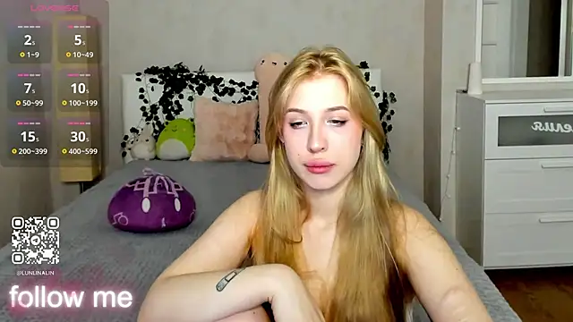 LightStar 18 online show from October 26, 2025, 10:43 am