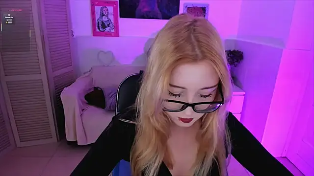 Snapshot of RubyBennett chatting on October 20, 2025, 7:20 am RubyBennett online show from October 20, 2025, 7:20 am